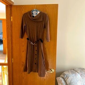 Soft, brown/black dress with matching leopard belt